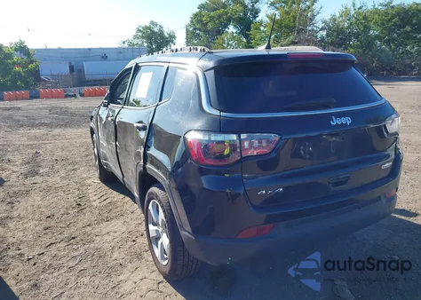 2021 Jeep Compass Latitude 4X4 from USA, damaged, VIN 3C4NJDBBXMT537900